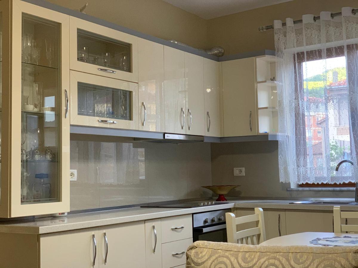 Syzo Apartments Pogradec Exterior foto